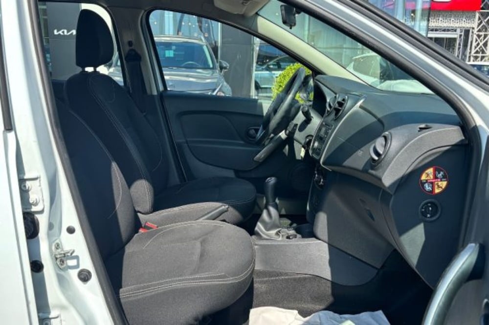 Dacia Sandero usata a Latina (8)