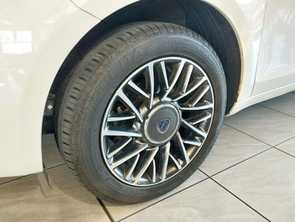 Lancia Ypsilon usata a Varese (14)
