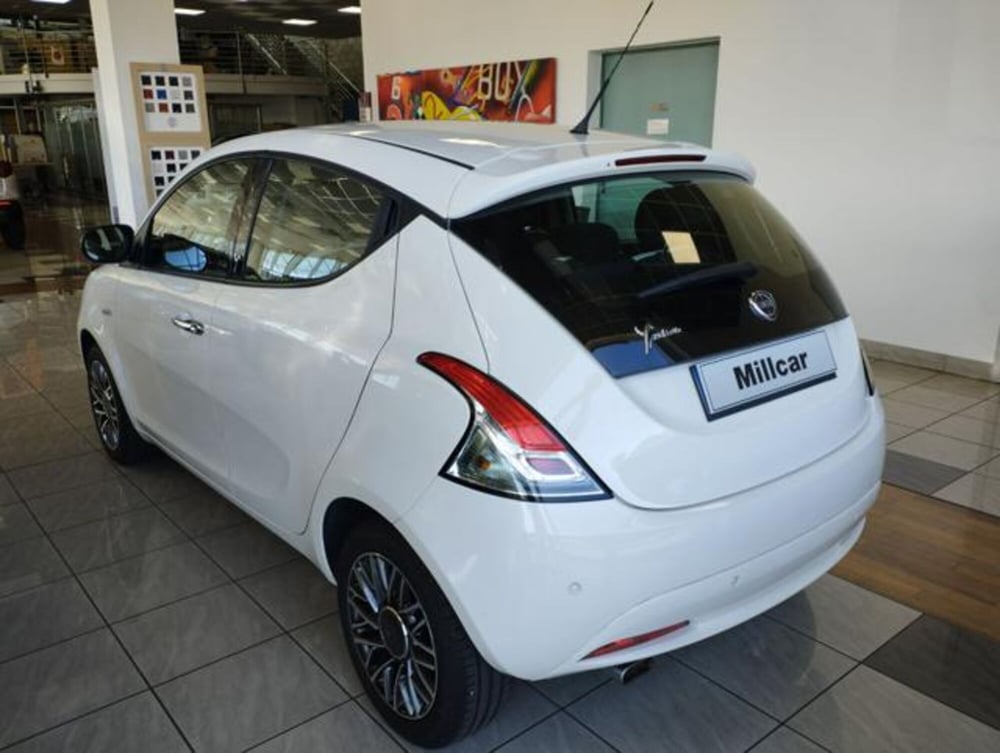 Lancia Ypsilon usata a Varese (3)
