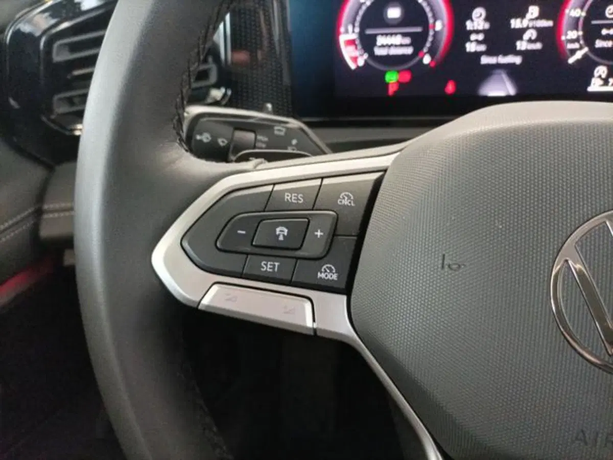 Volkswagen Tiguan usata a Milano (15)