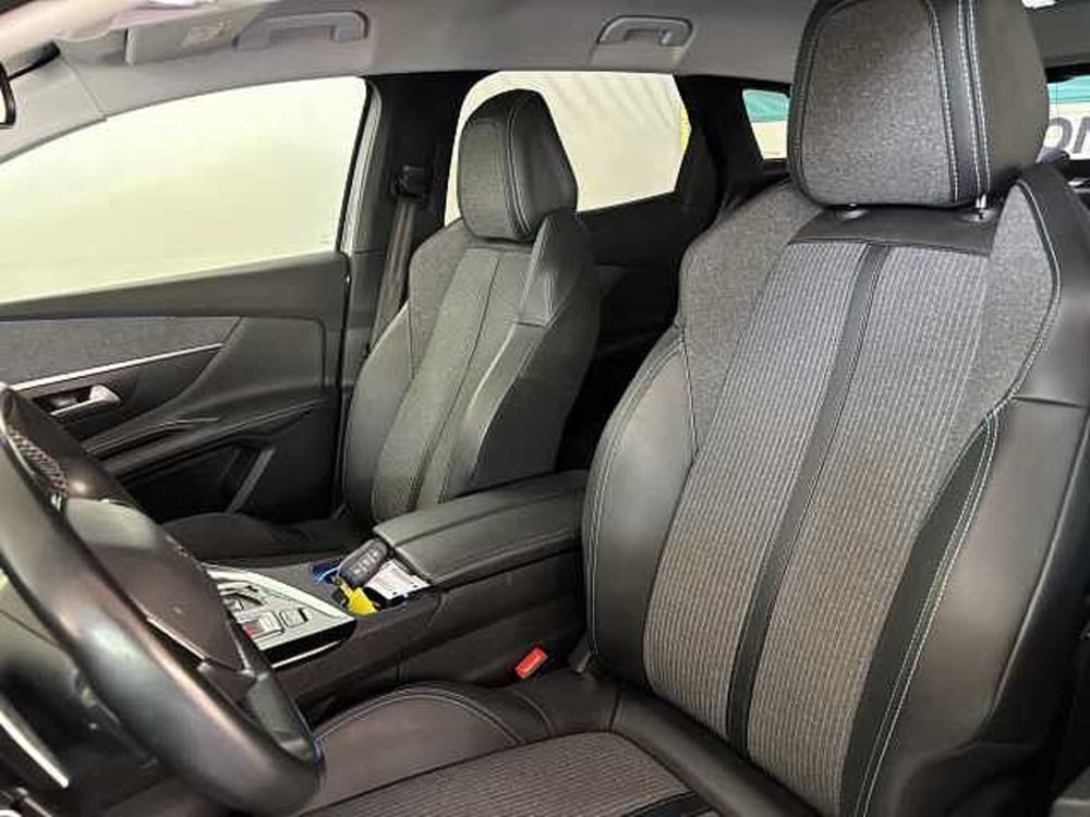 Peugeot 3008 usata a Varese (9)