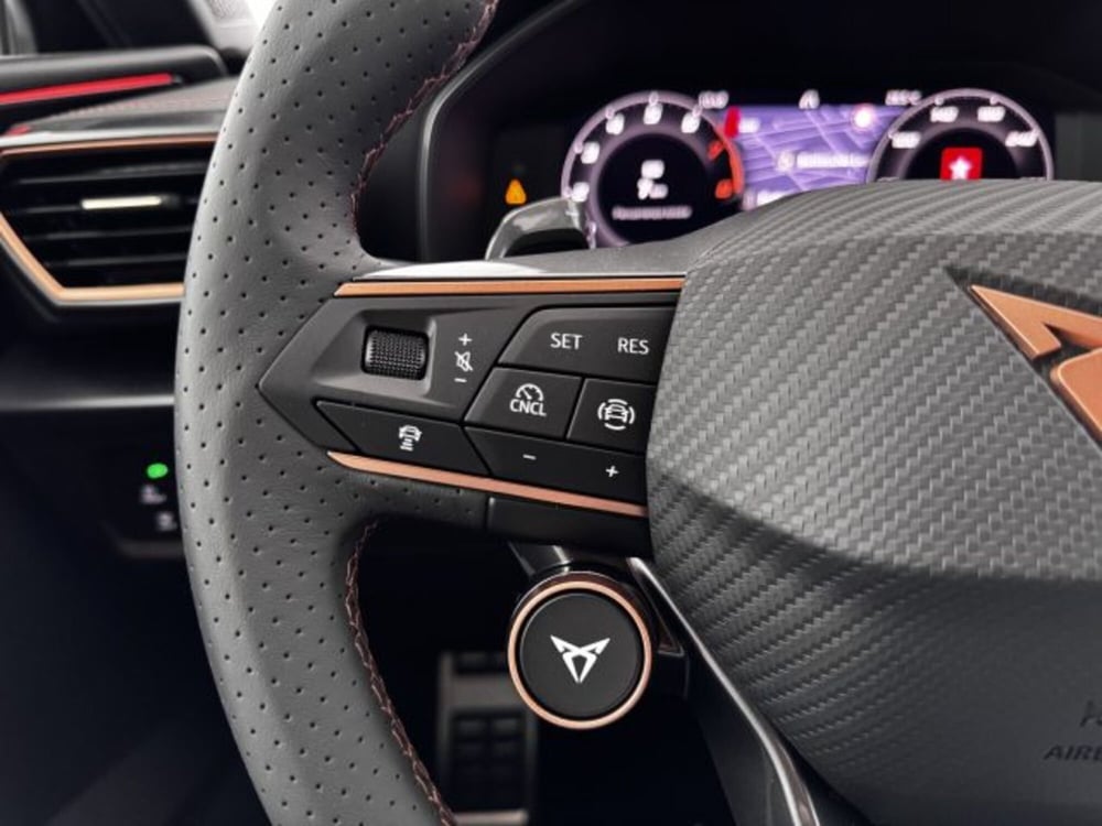 Cupra Leon nuova a Vicenza (17)