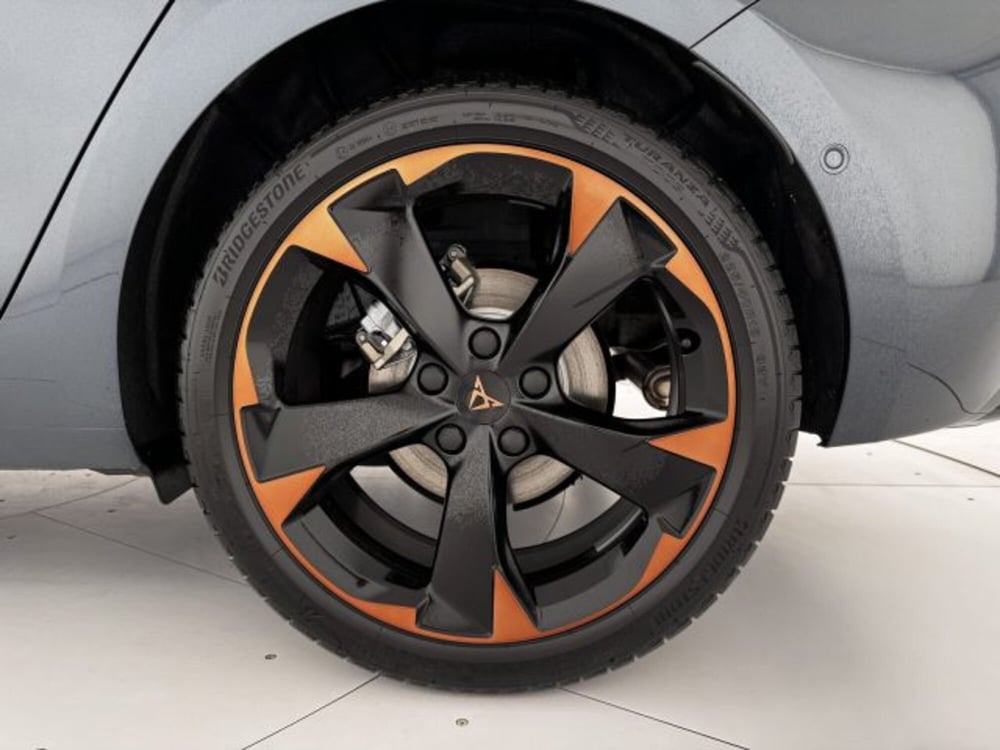 Cupra Leon nuova a Vicenza (6)