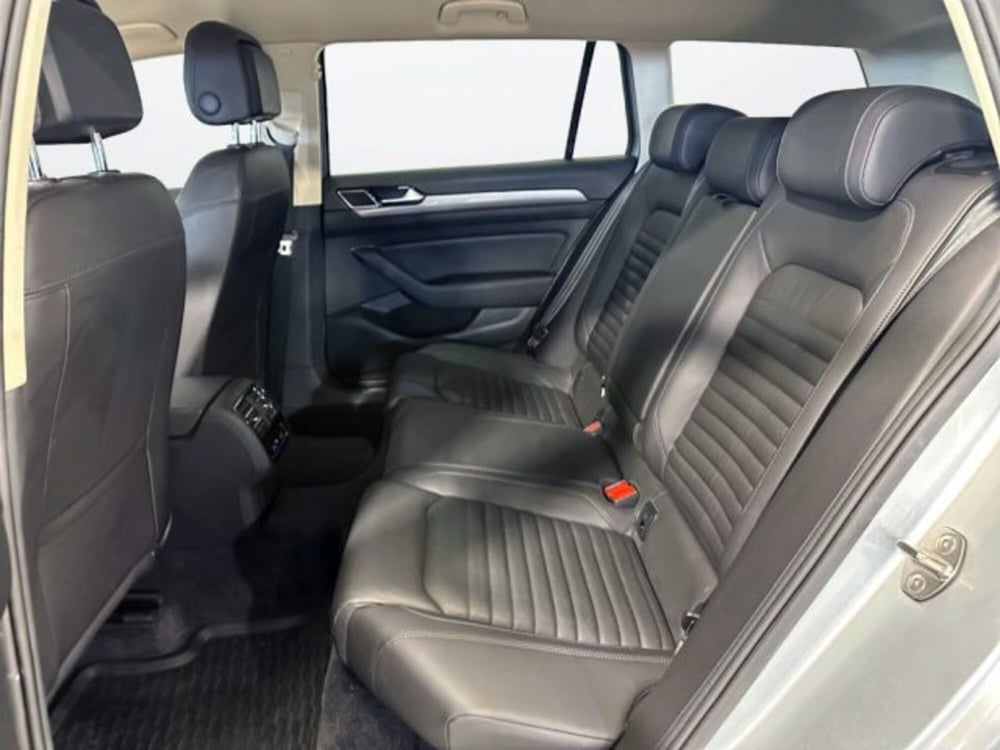 Volkswagen Passat Variant usata a Modena (12)