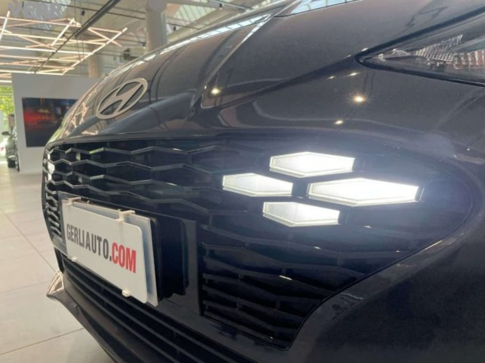 Hyundai i10 nuova a Milano (10)