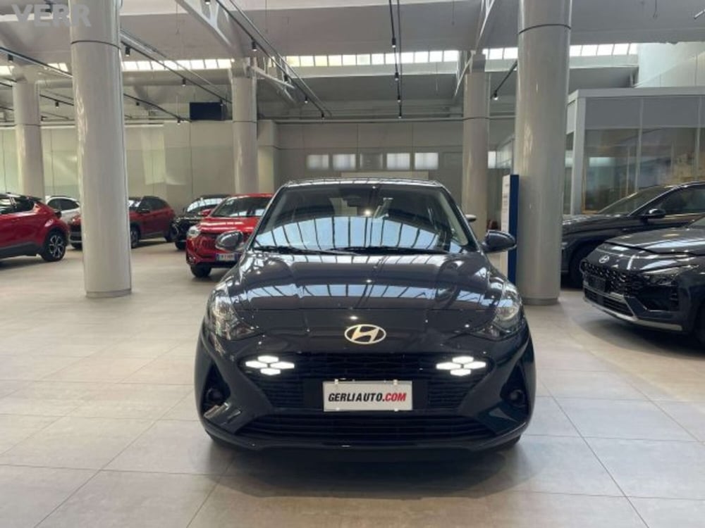 Hyundai i10 nuova a Milano (2)