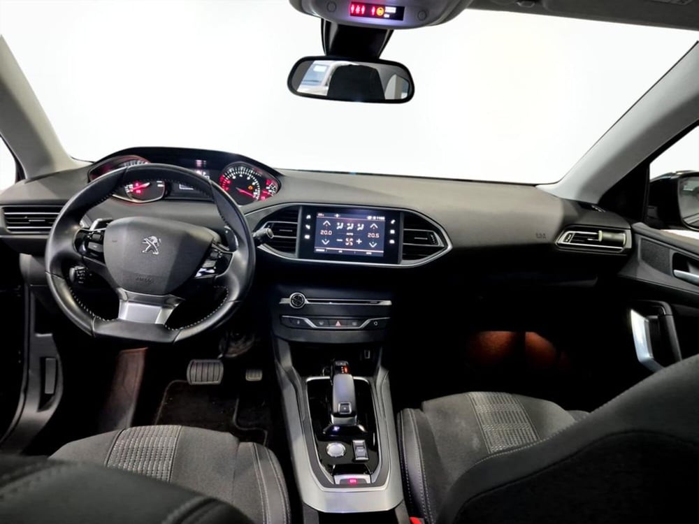 Peugeot 308 SW usata a Padova (13)