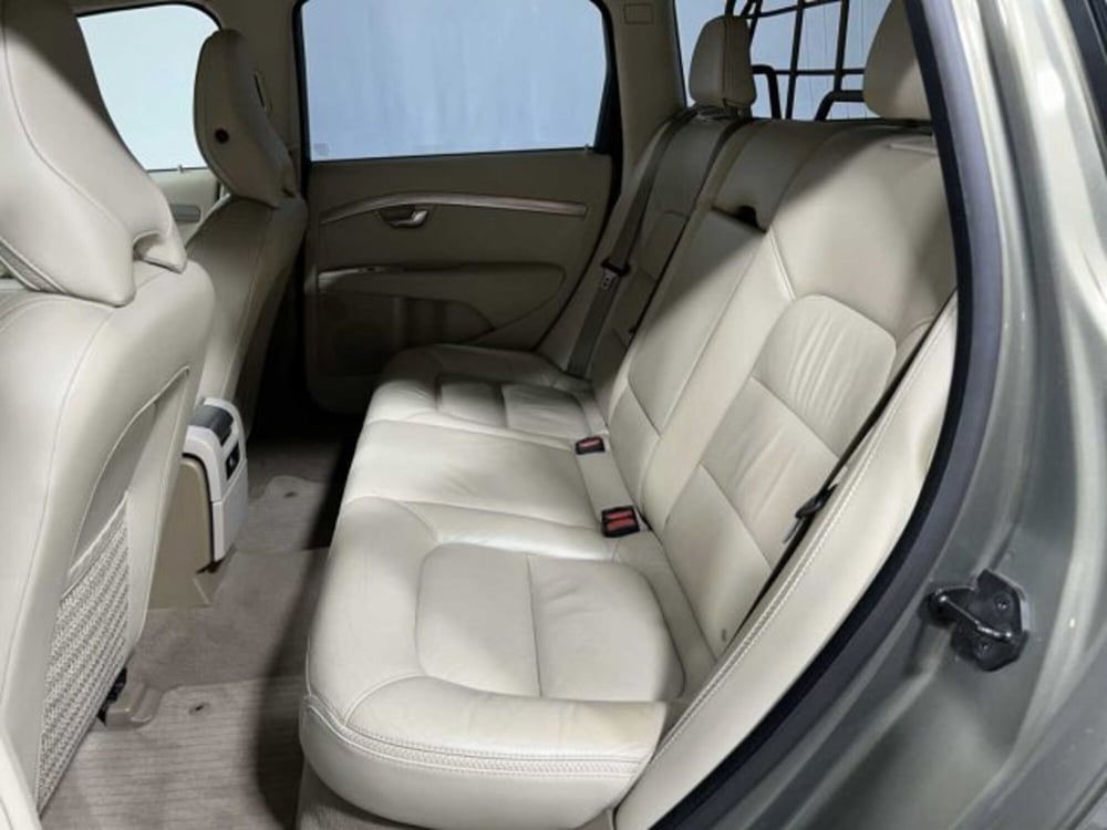 Volvo XC70 usata a Sondrio (11)