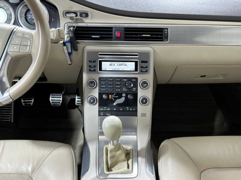 Volvo XC70 usata a Sondrio (14)