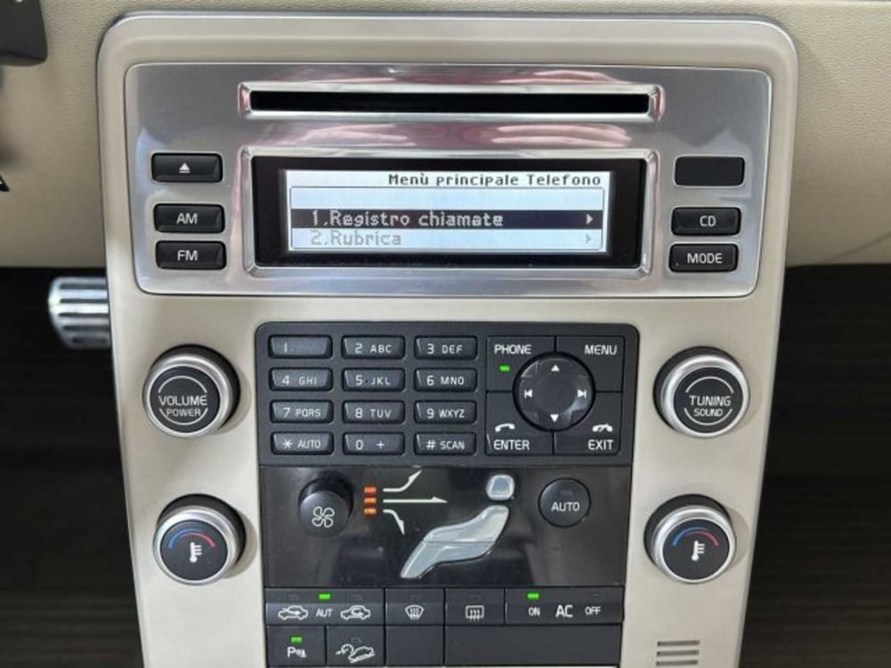 Volvo XC70 usata a Sondrio (18)