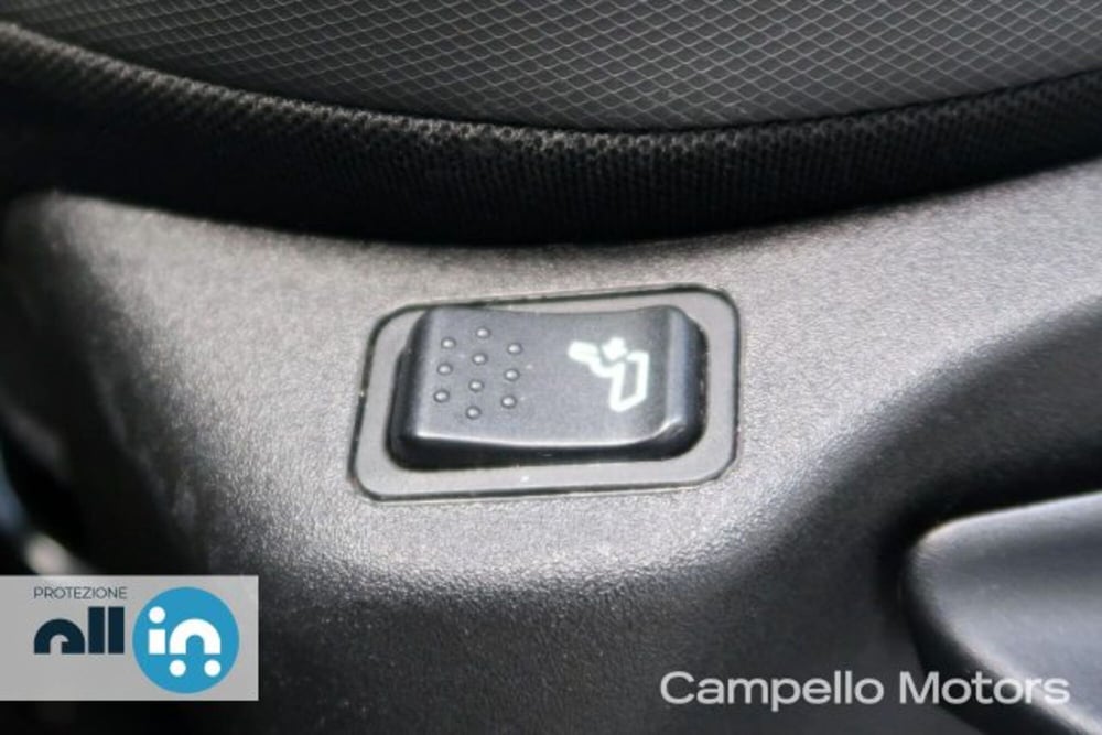 Jeep Renegade usata a Venezia (17)