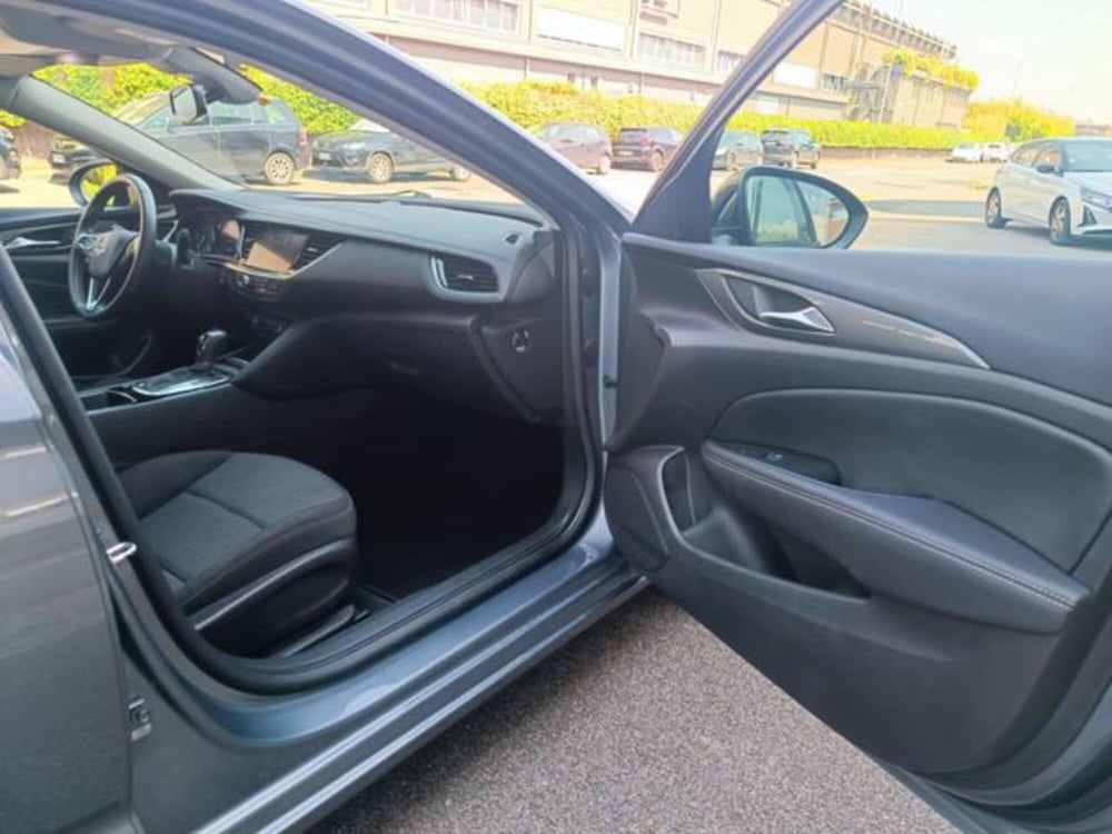 Opel Insignia Station Wagon usata a Pisa (15)