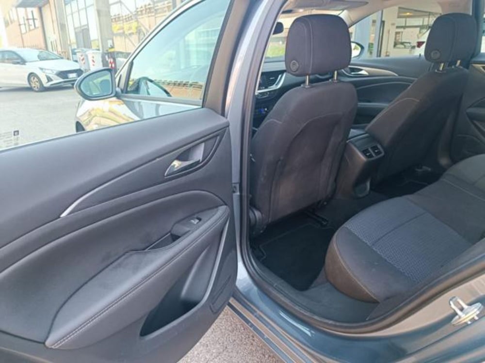 Opel Insignia Station Wagon usata a Pisa (18)