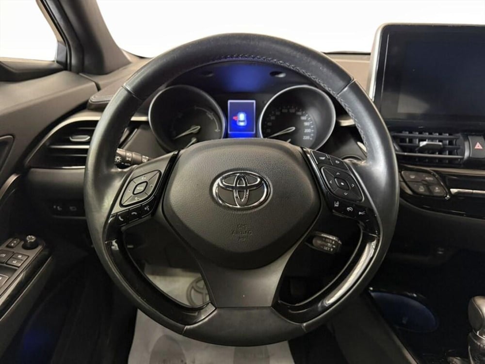 Toyota Toyota C-HR usata a Monza e Brianza (8)