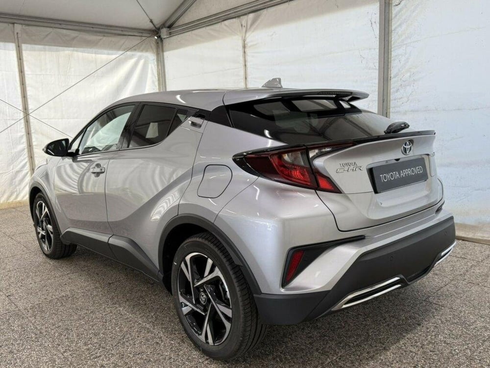 Toyota Toyota C-HR nuova a Monza e Brianza (4)
