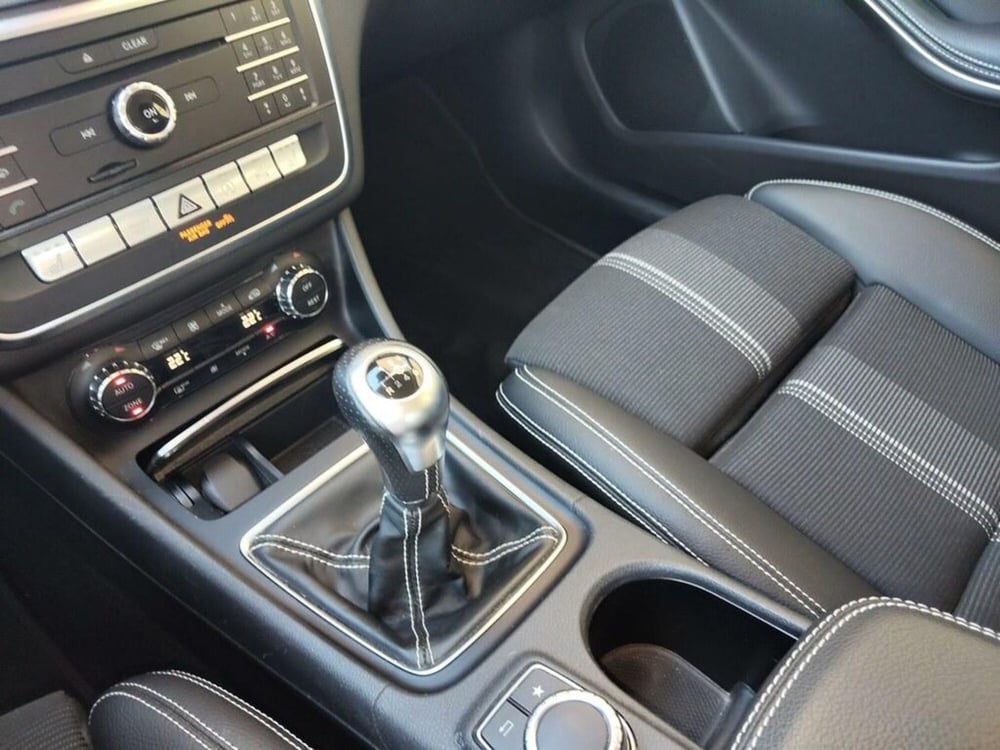 Mercedes-Benz GLA SUV usata a Varese (12)