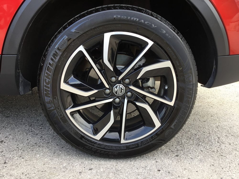 Mg ZS (2021-->) usata a Napoli (10)