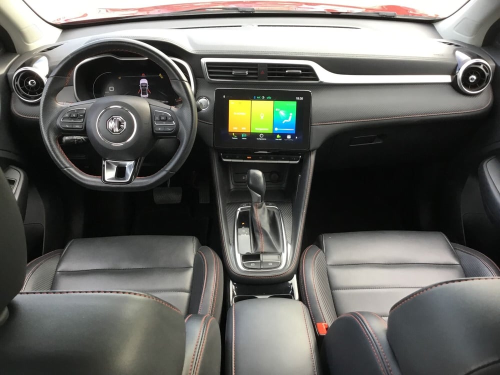 Mg ZS (2021-->) usata a Napoli (9)