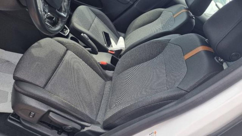 Opel Crossland usata a Savona (15)