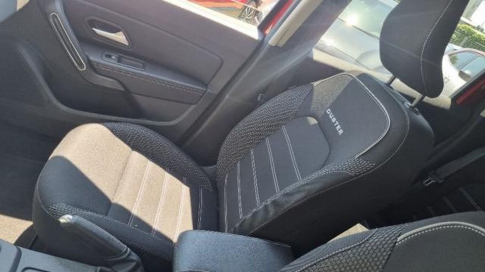 Dacia Duster usata a Savona (16)