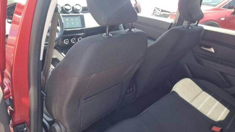 Dacia Duster usata a Savona (18)