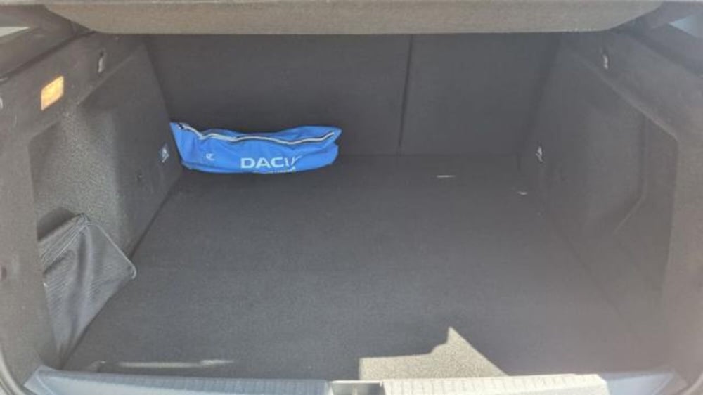 Dacia Duster usata a Savona (19)