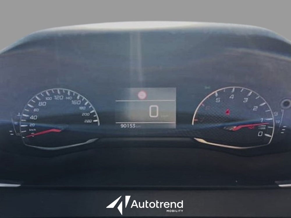 Peugeot 2008 usata a Bari (4)
