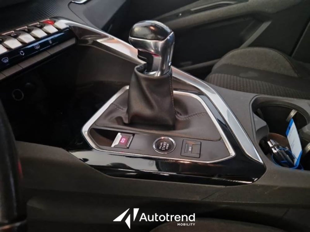 Peugeot 3008 usata a Bari (8)