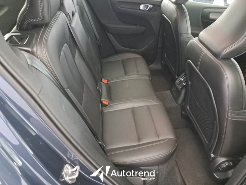 Volvo XC40 usata a Bari (11)