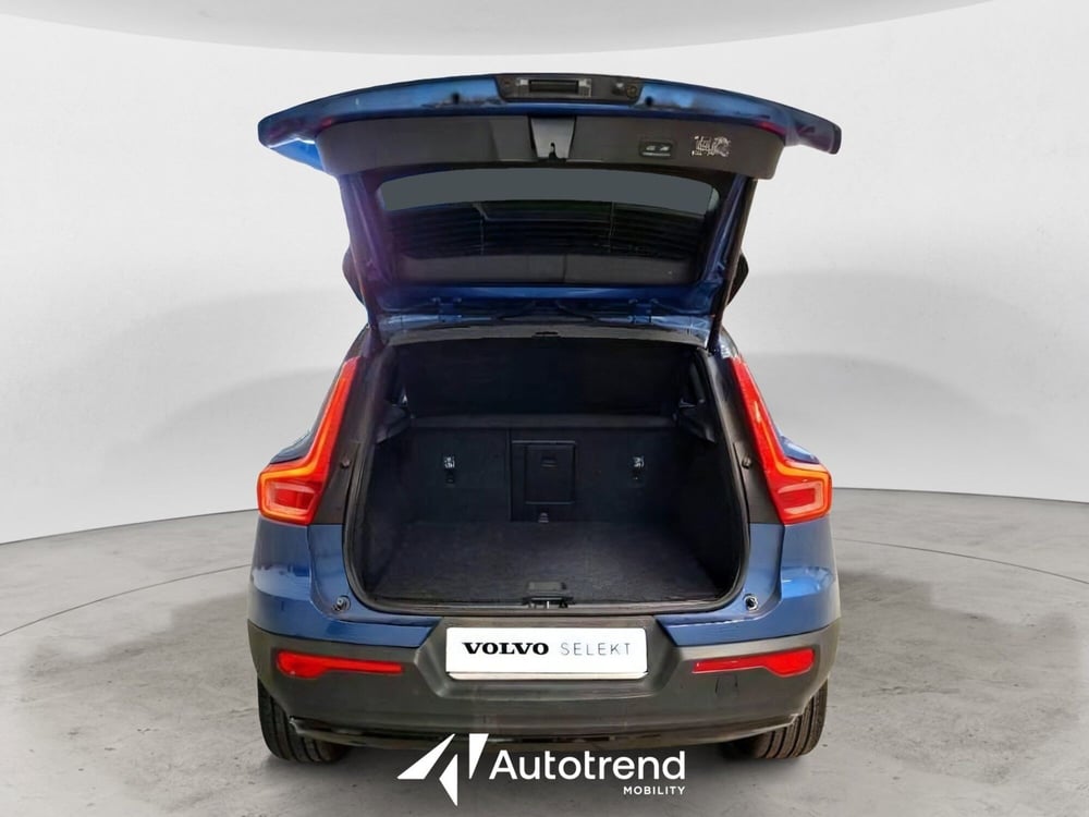 Volvo XC40 usata a Bari (6)