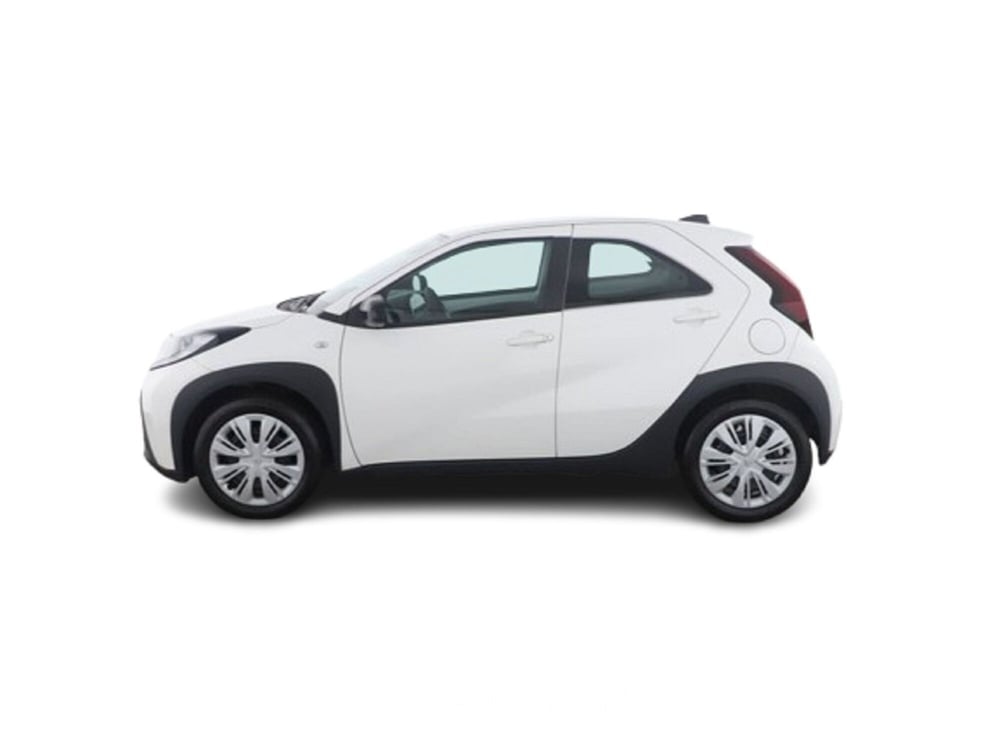 Toyota Aygo X usata a Bari (3)