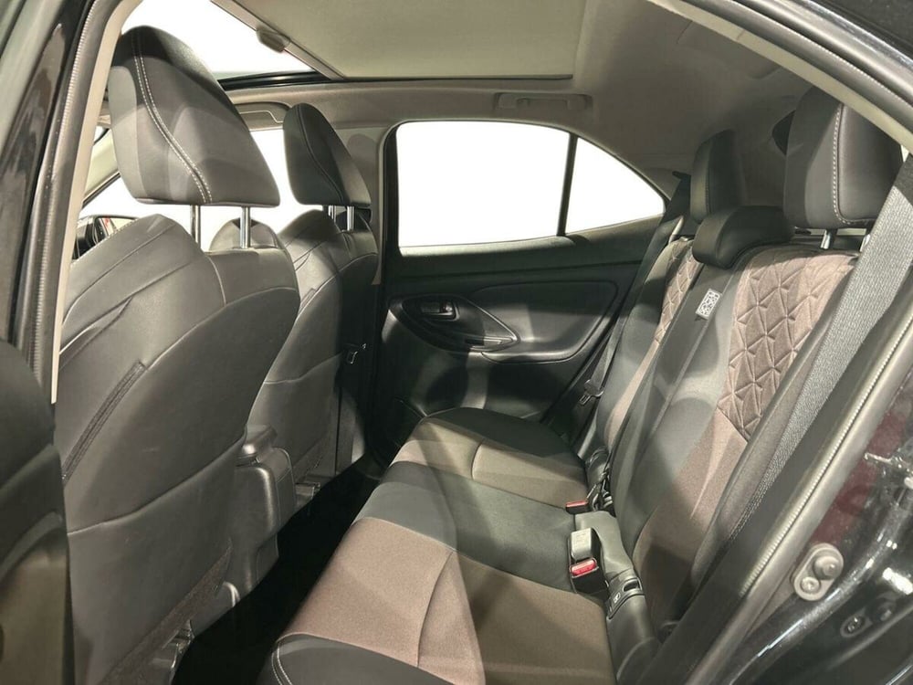 Toyota Yaris Cross usata a Lecco (12)