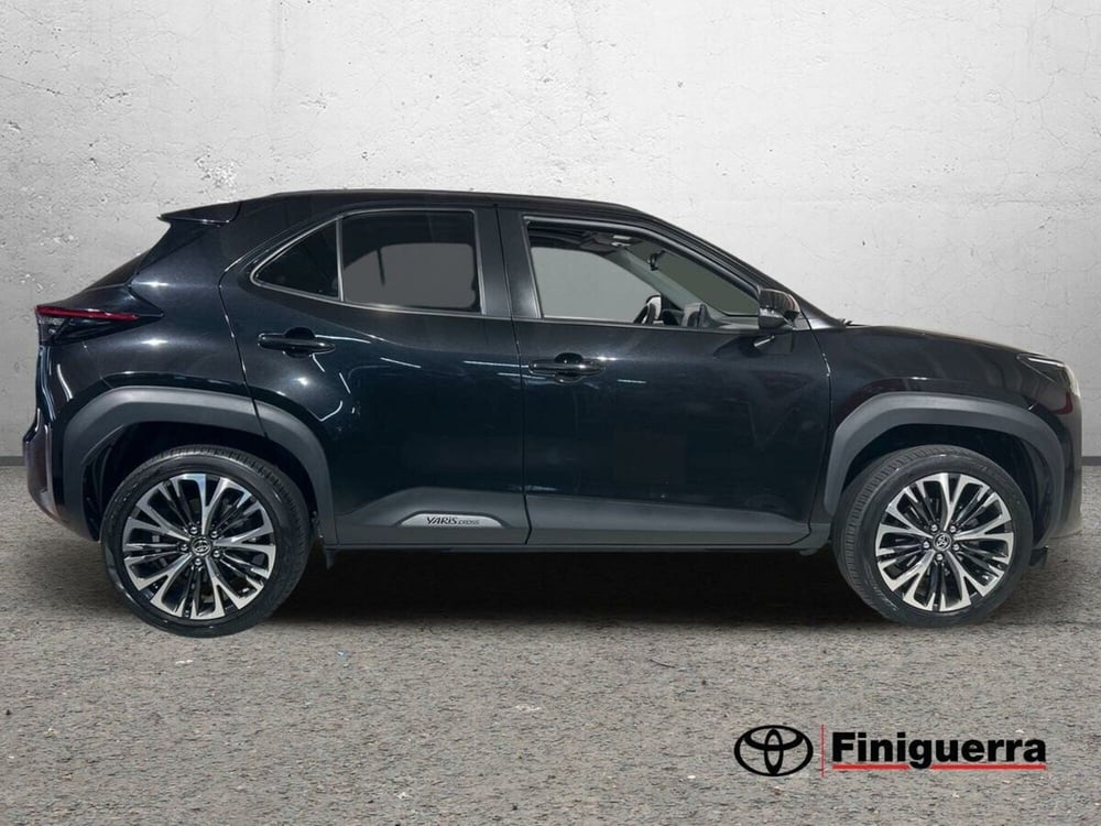 Toyota Yaris Cross usata a Lecco (6)