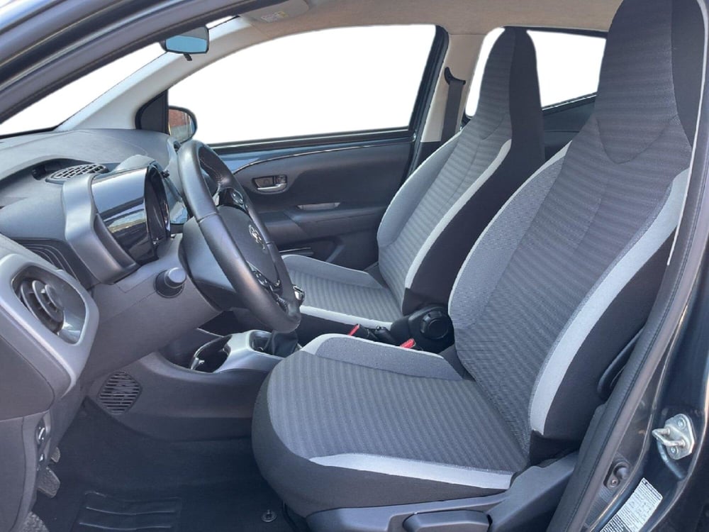 Toyota Aygo X usata a Torino (10)