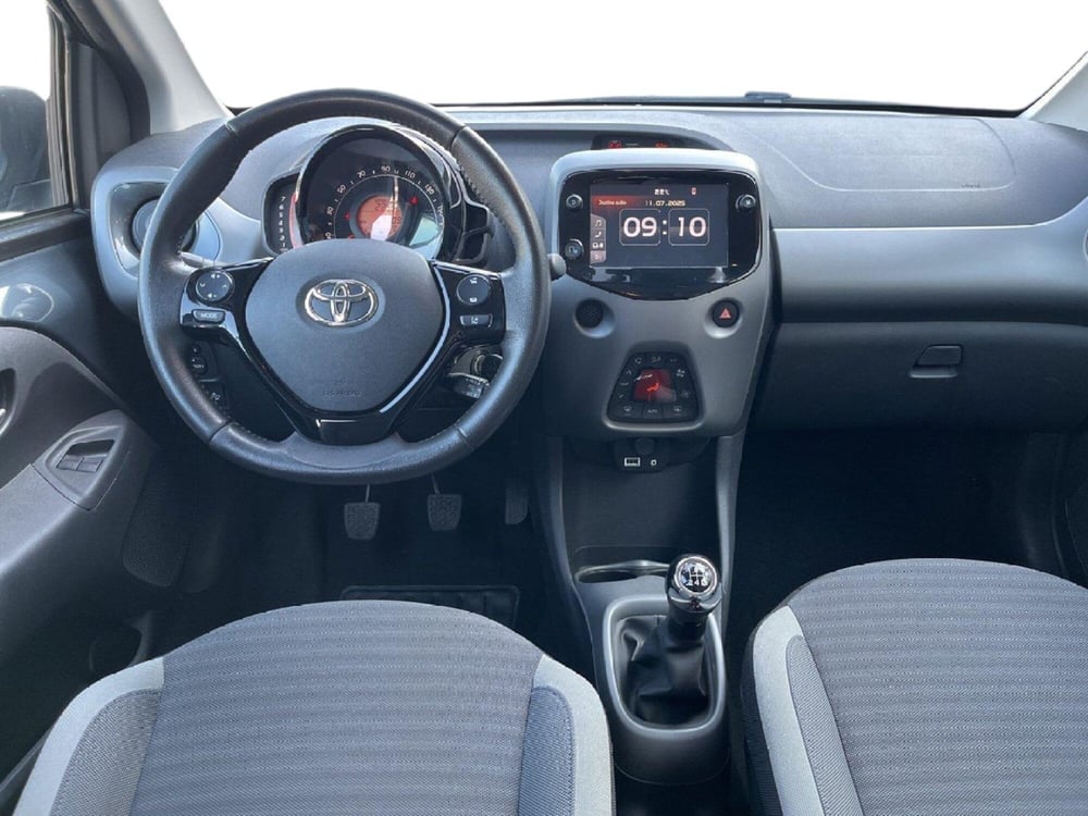 Toyota Aygo X usata a Torino (11)