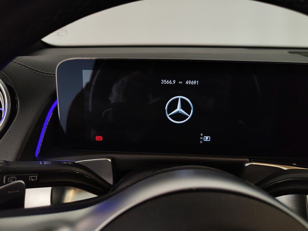 Mercedes-Benz GLB usata a Caserta (19)