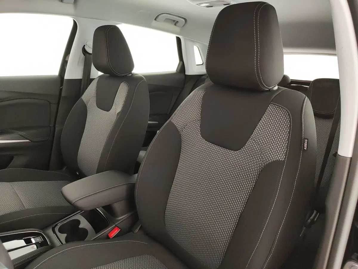 Opel Grandland nuova a Caserta (17)