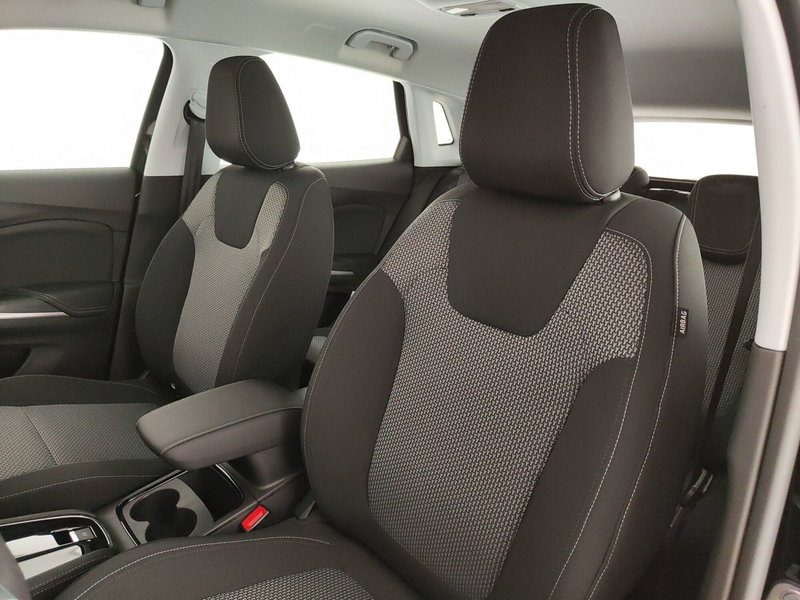 Opel Grandland nuova a Caserta (17)