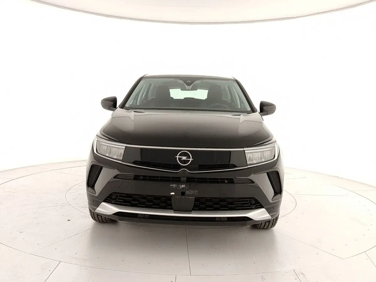 Opel Grandland nuova a Caserta (2)