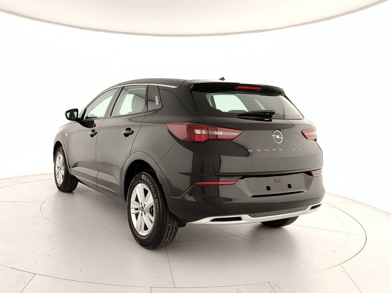 Opel Grandland nuova a Caserta (4)