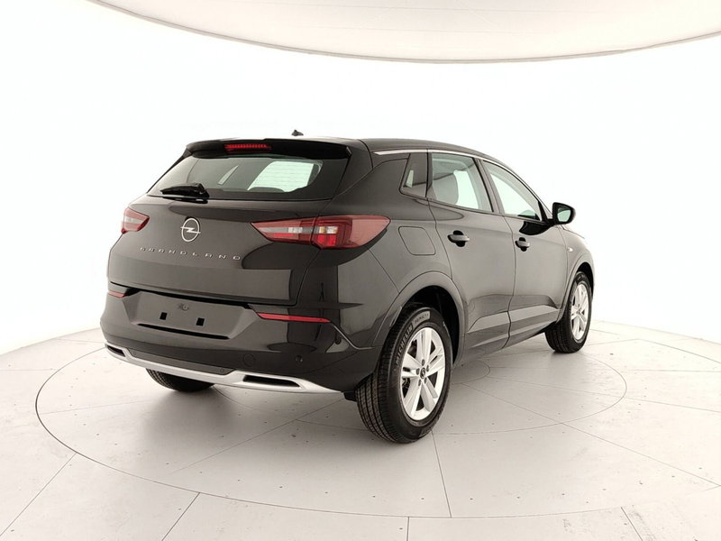 Opel Grandland nuova a Caserta (6)