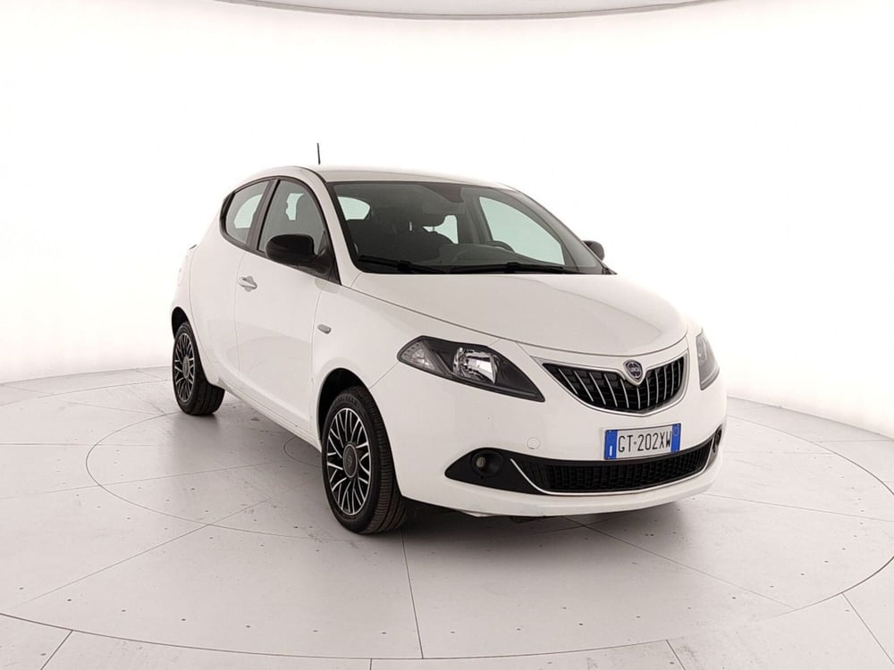 Lancia Ypsilon usata a Caserta