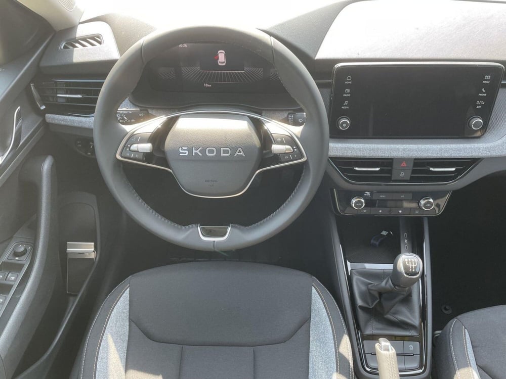 Skoda Kamiq nuova a Prato (10)