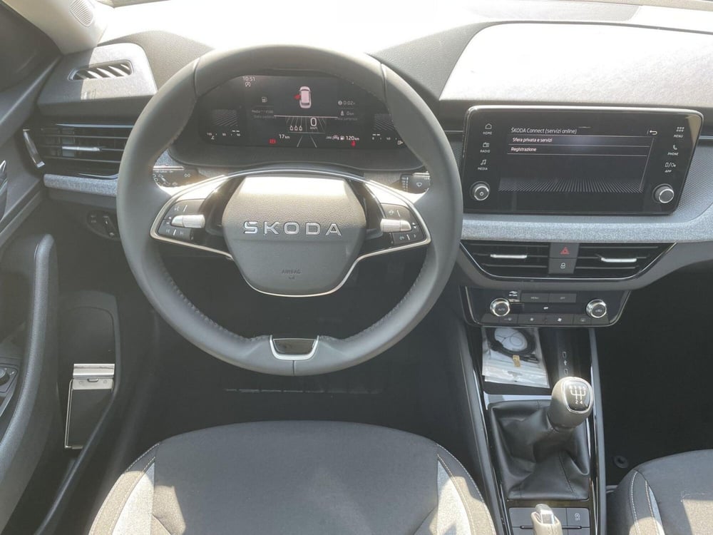 Skoda Kamiq nuova a Prato (10)