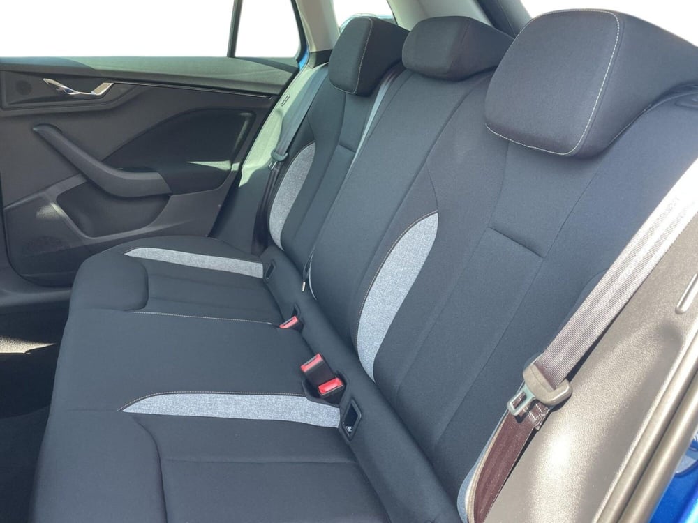 Skoda Kamiq nuova a Prato (12)