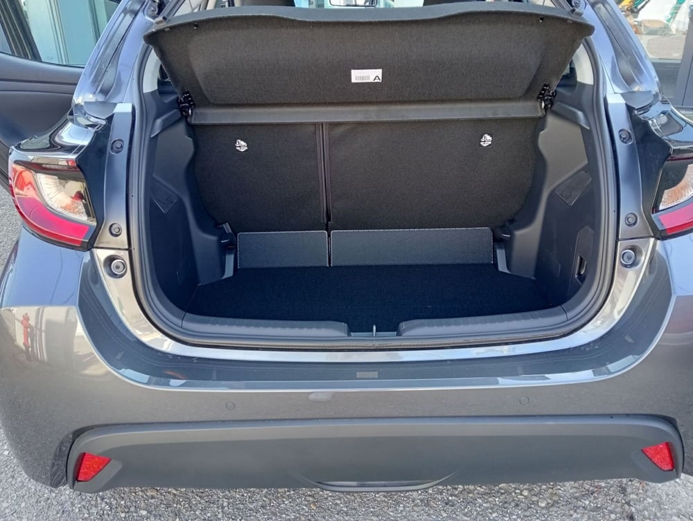 Mazda Mazda2 Hybrid nuova a Cremona (11)