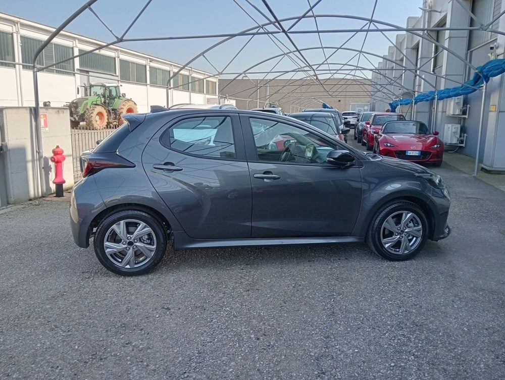 Mazda Mazda2 Hybrid nuova a Cremona (7)