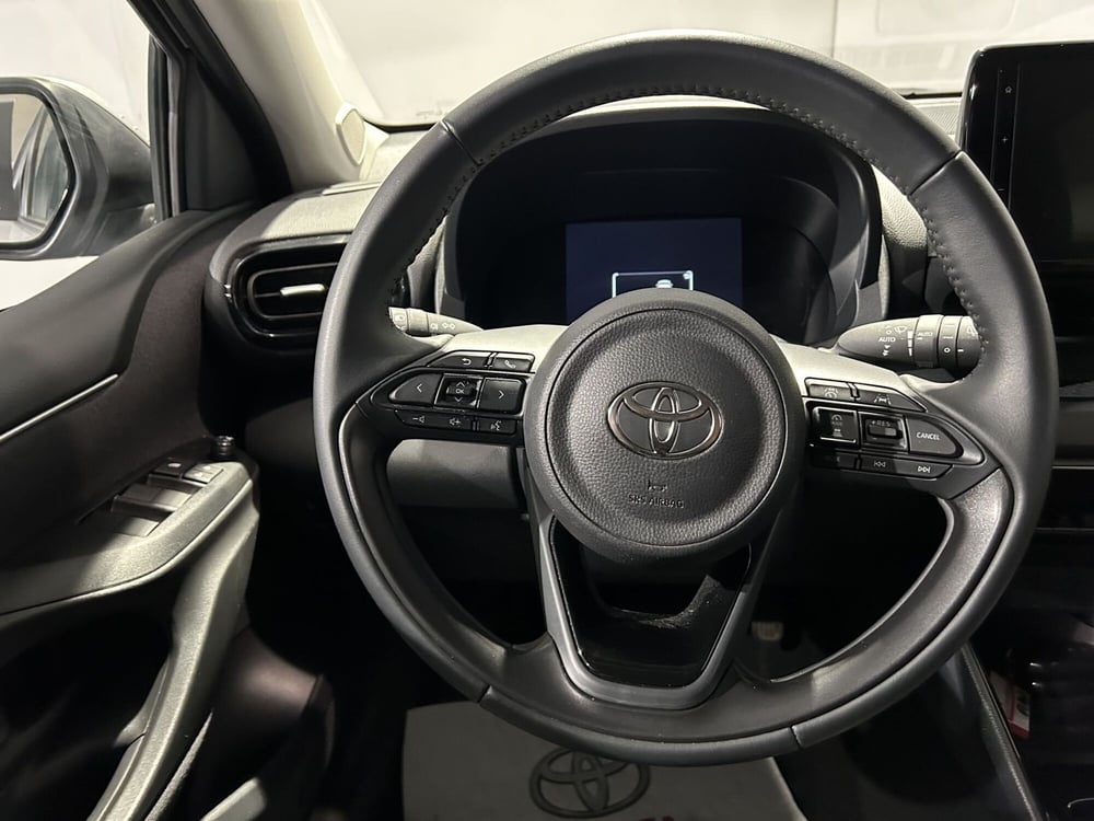 Toyota Yaris usata a Milano (8)