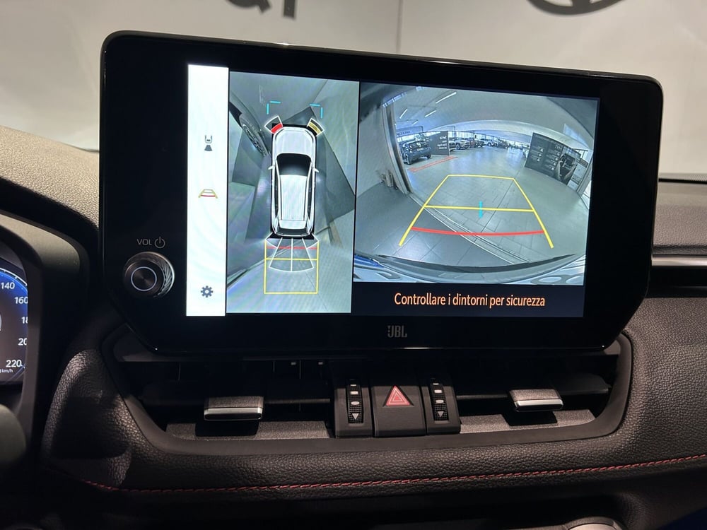 Toyota Rav4 nuova a Milano (12)