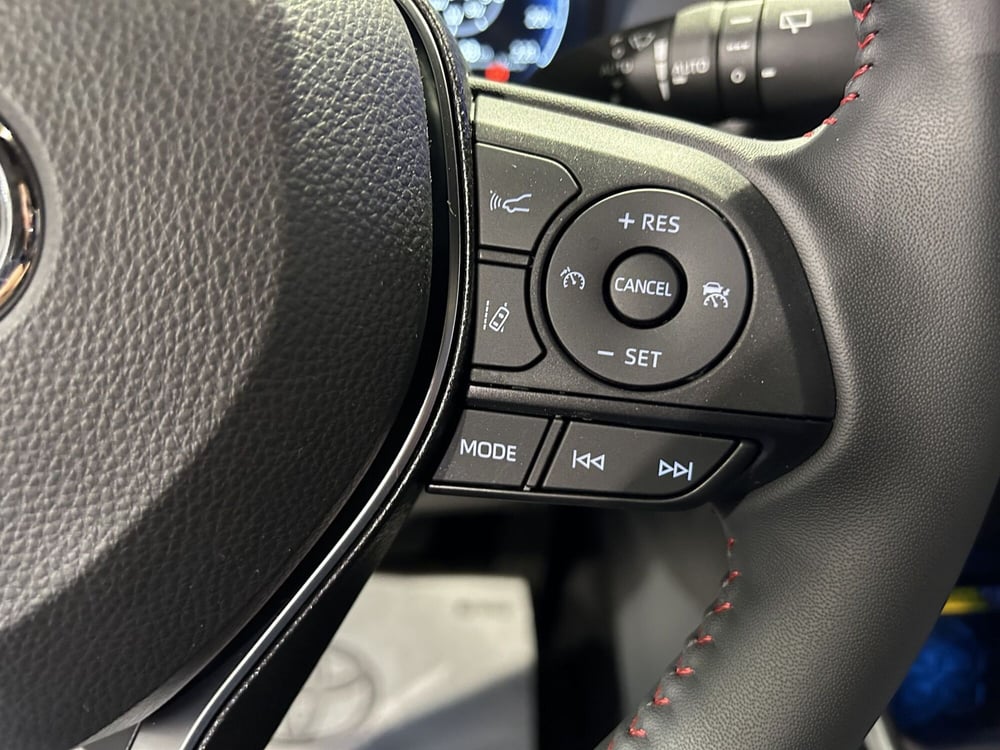 Toyota Rav4 nuova a Milano (16)